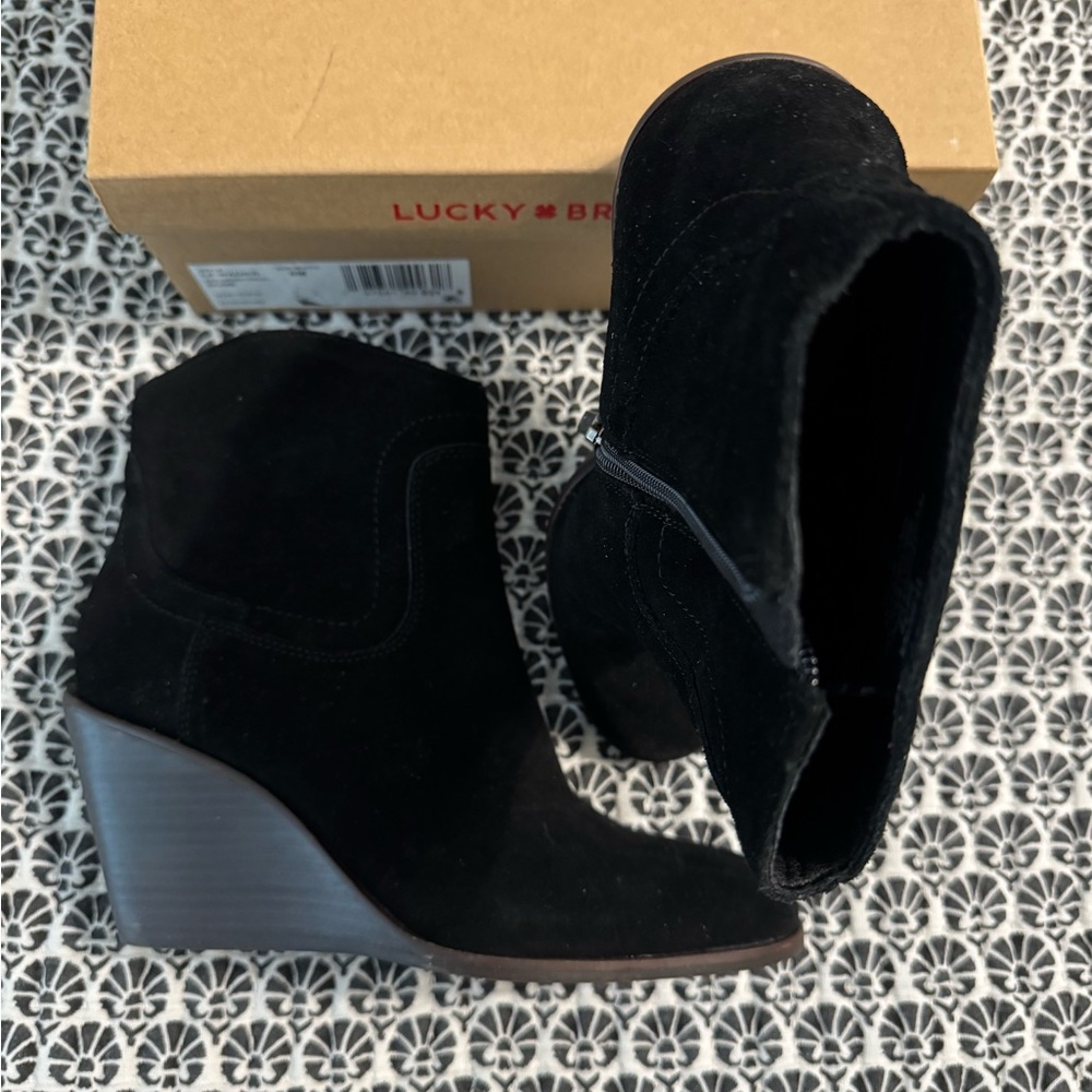 Lucky Brand Women's Black Suede Ankle Booties